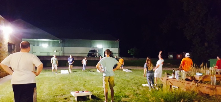 Nippers Grill & Tap餐厅图片