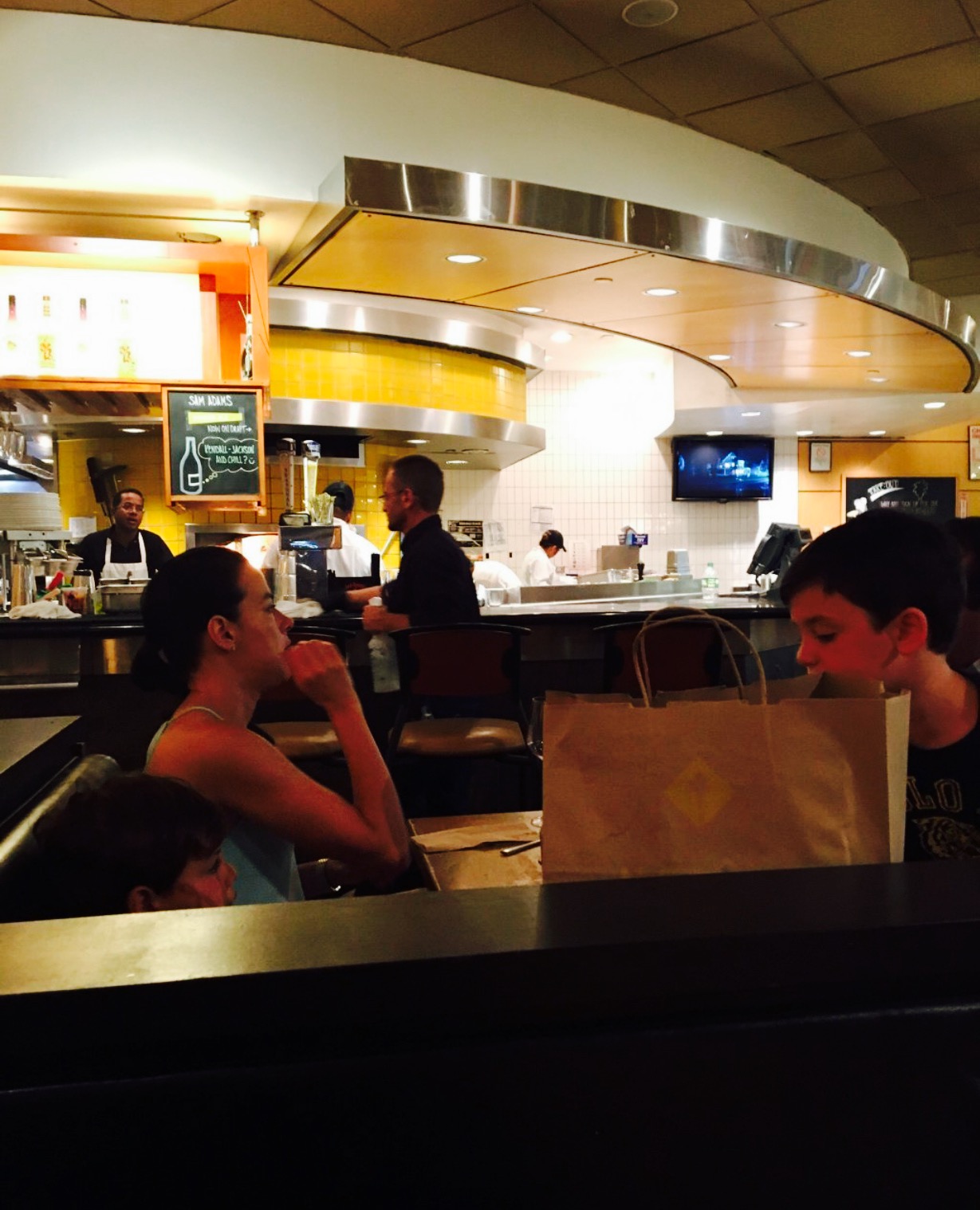 California Pizza Kitchen at Walt Whitman餐厅图片