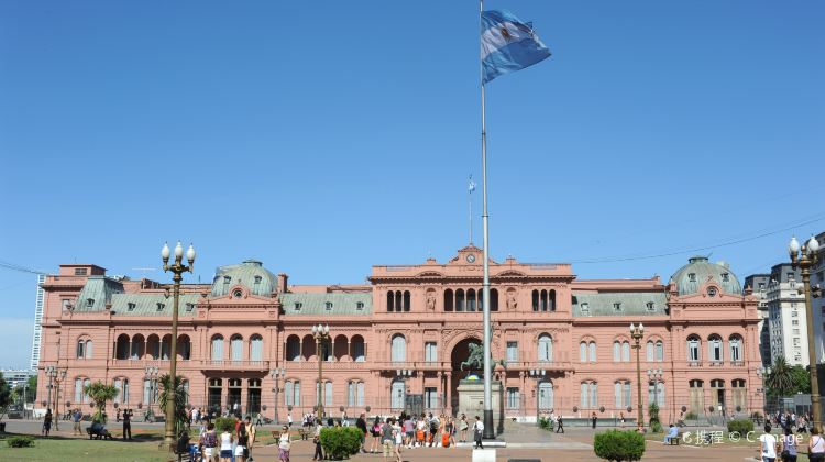 <5天>【英文团 美食天堂与探戈之舞】·热情阿根廷：全程4钻酒店+潘帕斯农场特色烧烤+探戈舞秀晚餐+博卡青年队主场博卡区+五月广场+潘帕斯草原骑马+1天自由行+可选中文导游(2人成行)