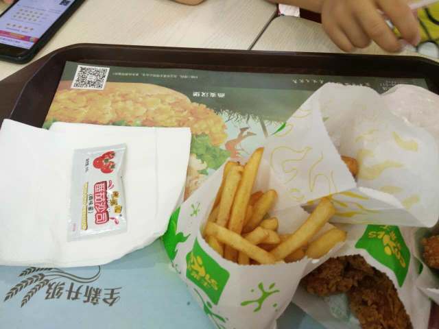 华莱士·全鸡汉堡(石首店)餐厅图片