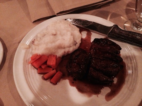 Fireside Chophouse Bar & Grill餐厅图片