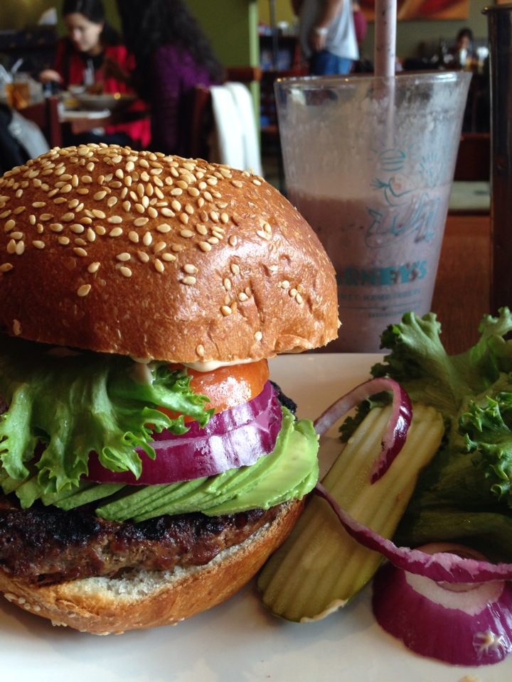 Barney's Gourmet Hamburgers餐厅图片