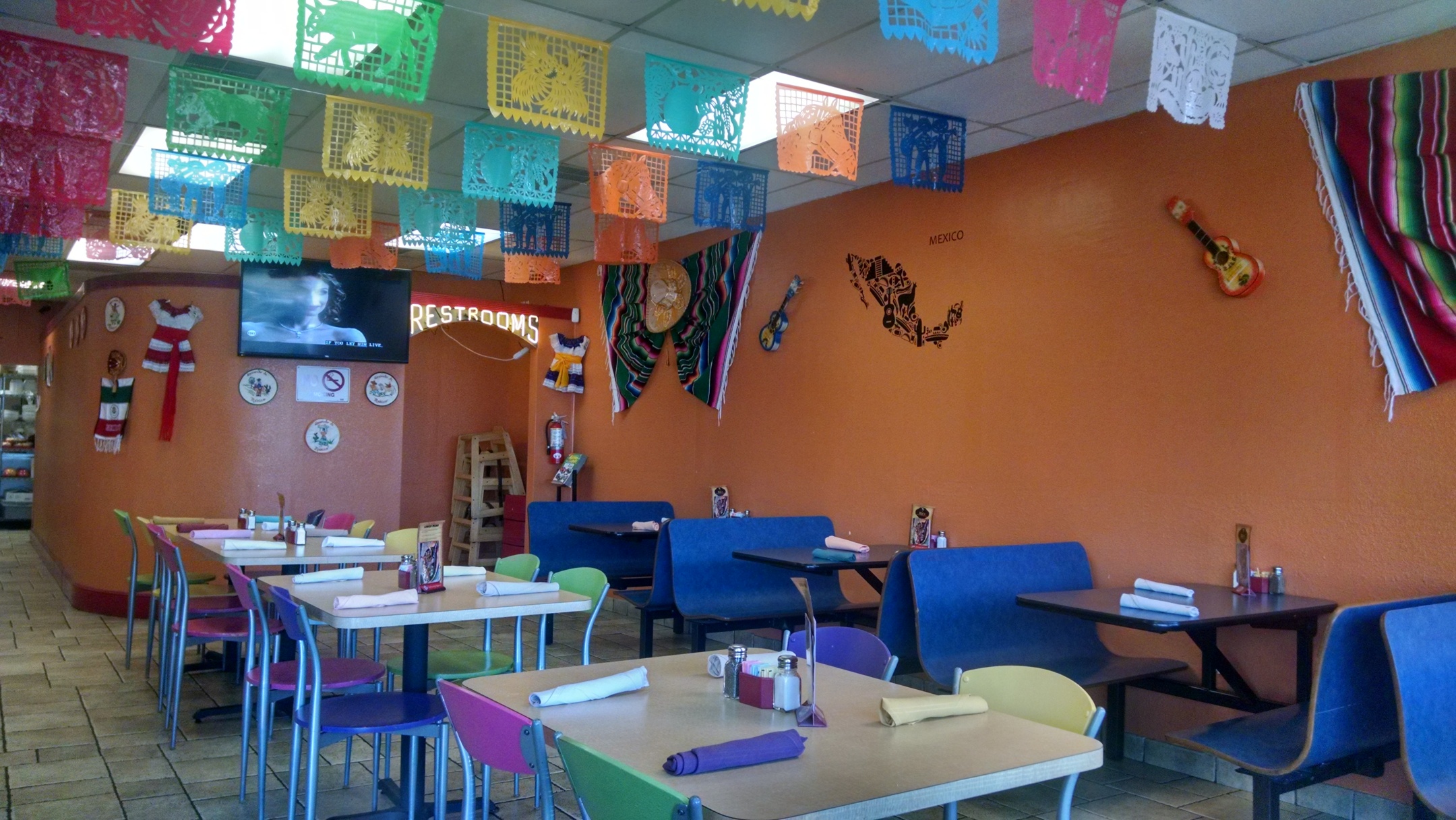 Kiki's Authentic Mexican Restaurant餐厅图片