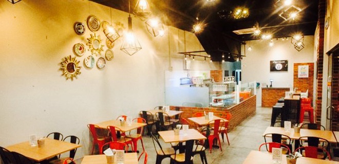 Utami Village餐厅图片