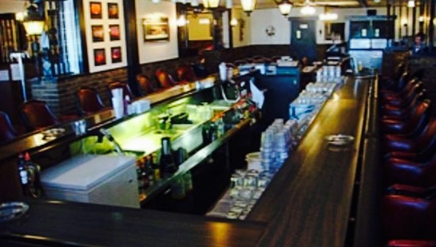 The Bridge Restaurant & Lounge餐厅图片