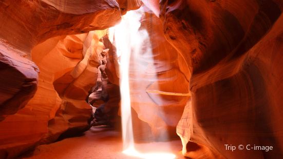 Upper Antelope Canyon