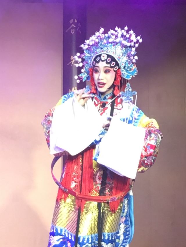 가이완얼∙리위안차관(개완아·이원다관, 쓰촨 전통극 변검 공연장)