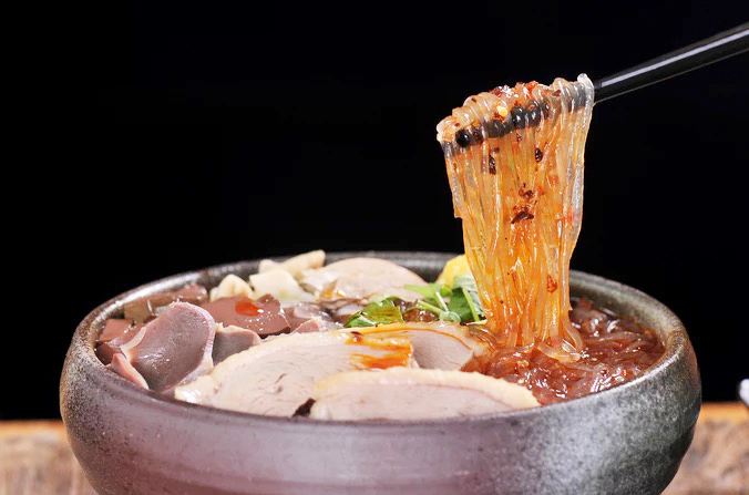 苓记南京鸭血粉丝·皮肚面(县东巷店)