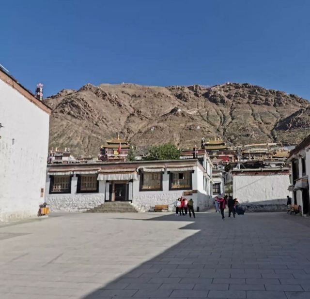 日喀则扎寺广场旅行图片 3