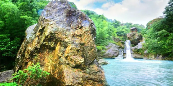 瀏陽鳳凰峽漂流