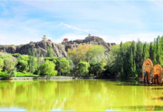 乌什县燕泉山风景区景点图片