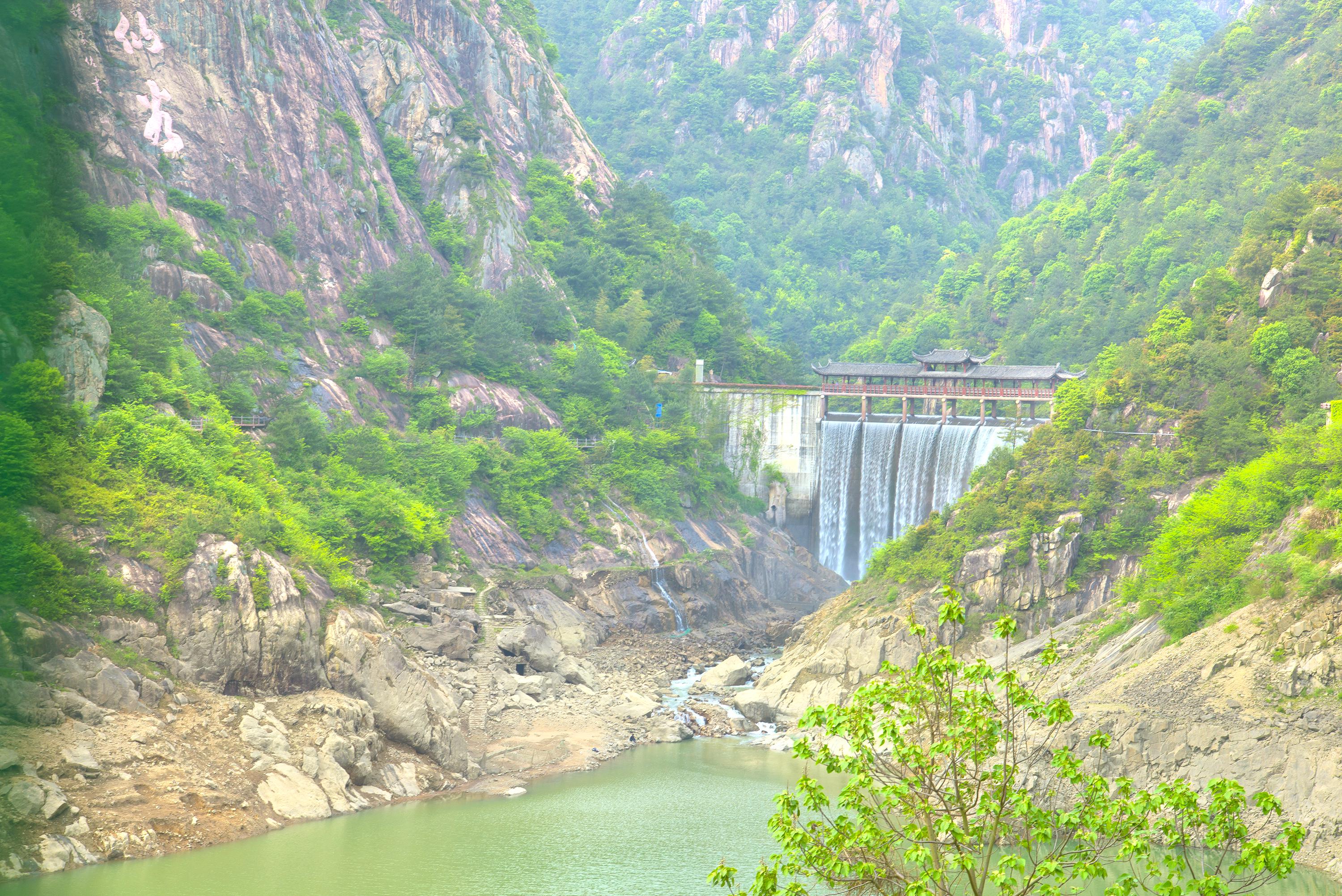龙穿峡景区