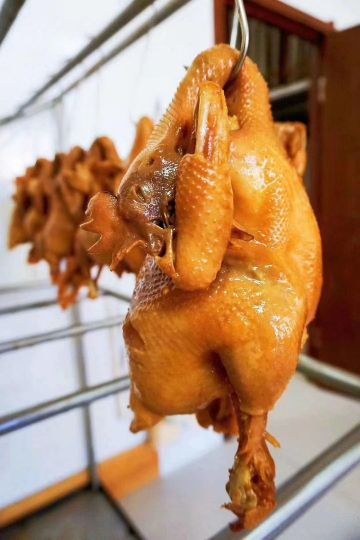 聚香庆记梅州盐焗鸡店