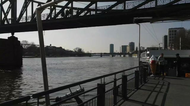 鐵橋