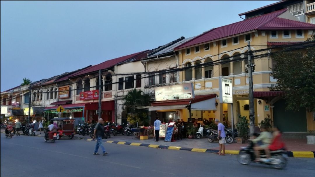 柬埔寨  貢布市  黃昏街景
