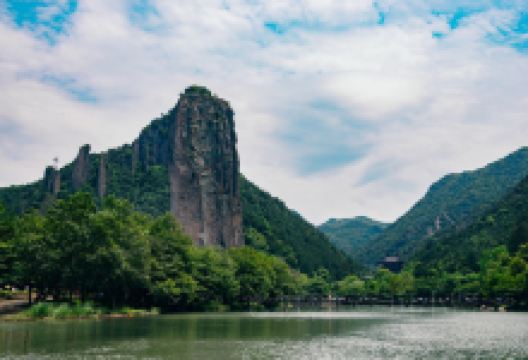 鼎湖峰景点图片