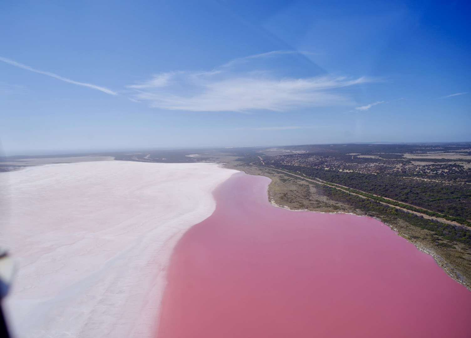 🇦🇺澳大利亚·杰拉尔顿丨粉红湖、岩石龙虾、尖峰石阵、自然之窗，这里撑起了澳洲90%的美！  📍【主要