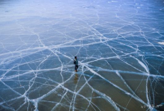镜泊湖冬捕+冰瀑跳水+宁古塔冰雪体验一日游|送冰上娱乐套票|【产品特色：独立小团舒适便捷，上门接送，一价全含。散拼大巴团天天发，一人也成团。】