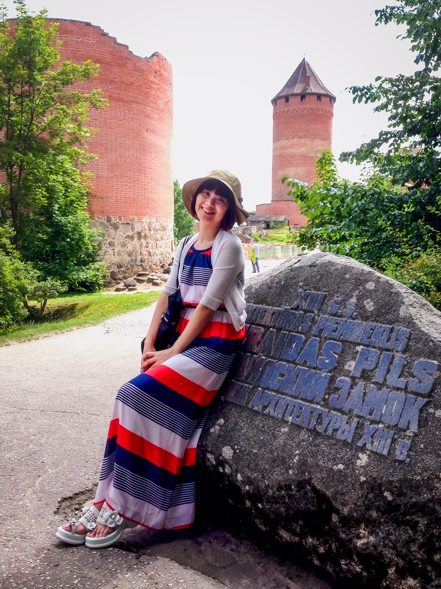 孤独星球推荐的中世纪城堡；波罗的海三国之一的拉脱维亚，离首都里加一个钟头路程的Sigulda是个安静
