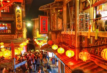 台北九份+十分老街包车一日游【热门观光景点一日游】【指定地点接送服务，出游超便利】