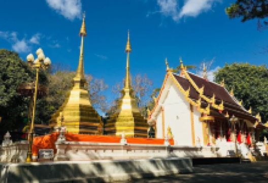 董山佛塔景点图片