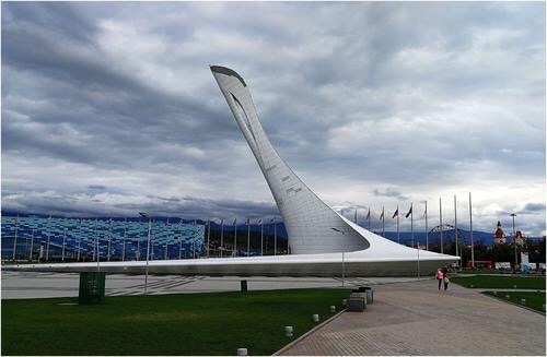 索契奥运会的主场馆附近的一座运动场，蛮多的奥林匹克的介绍和场地。