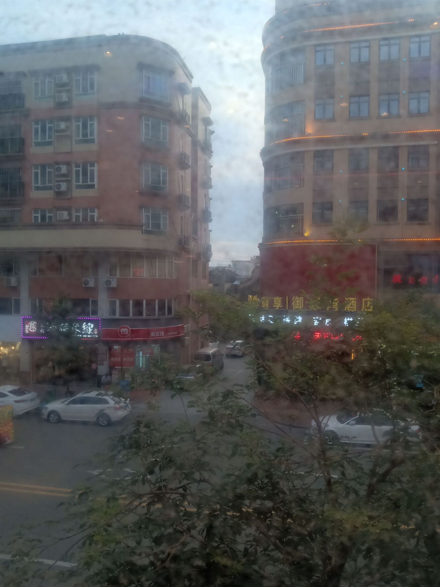 勒流图书馆