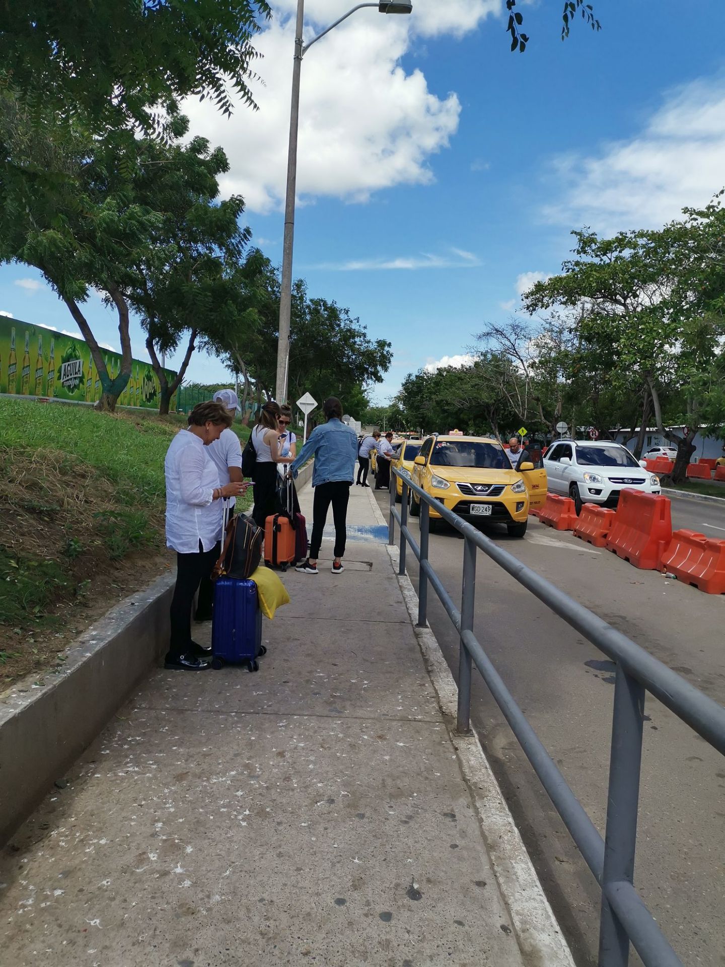 来到barranquilla 这里没有想象的那么好 还好客户和朋友比较热情 少了一些顾虑😄