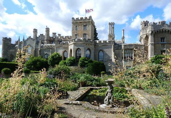 寻古迹品美食               ——Elton Hall & Gardens      在