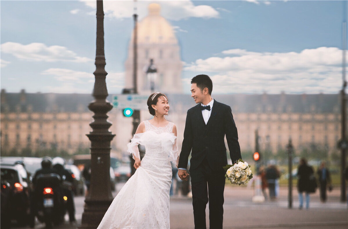 法国旅拍巴黎婚纱照法国婚纱摄影卢瓦尔河谷攻略

有人说如果要完整领略法国 风情，就要去两个地方，一是