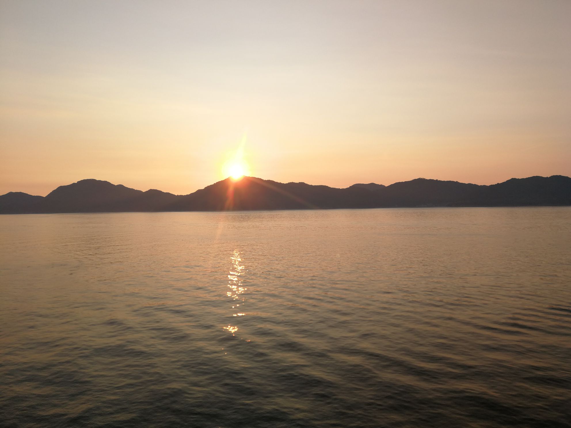 海上的夕阳