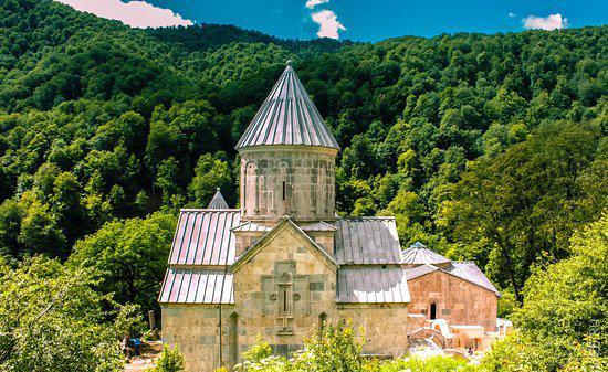 去亚美尼亚，不看古堡看Haghartsin Monastery修道院啊！  很多人去欧洲旅行都喜欢去