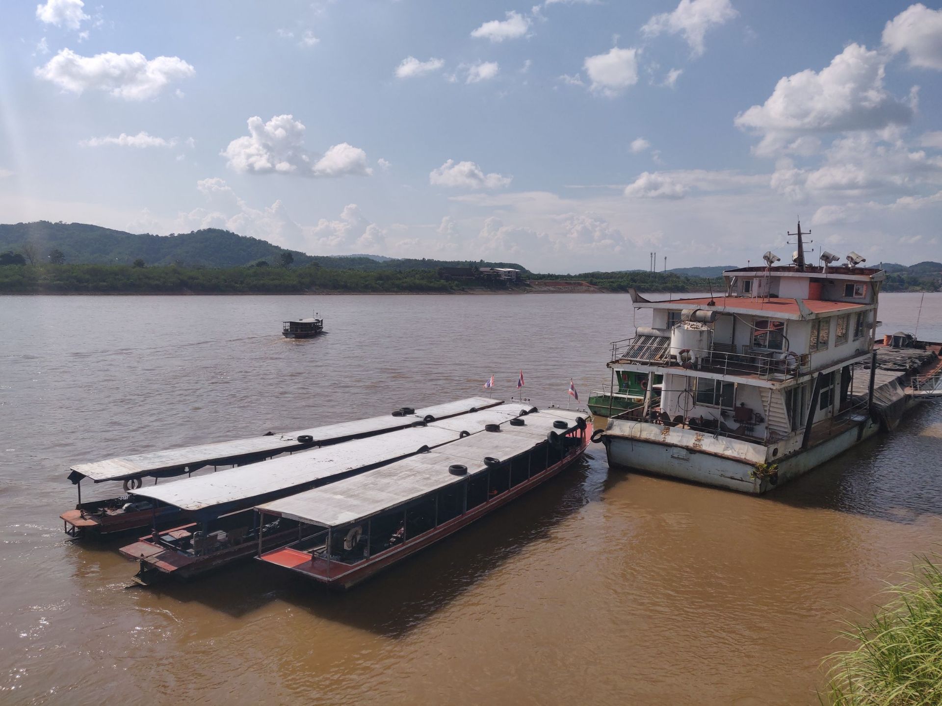 这是2011年，湄公河惨案里面的船只，现在我们中国强大了。没有人可以随便欺负我们！！