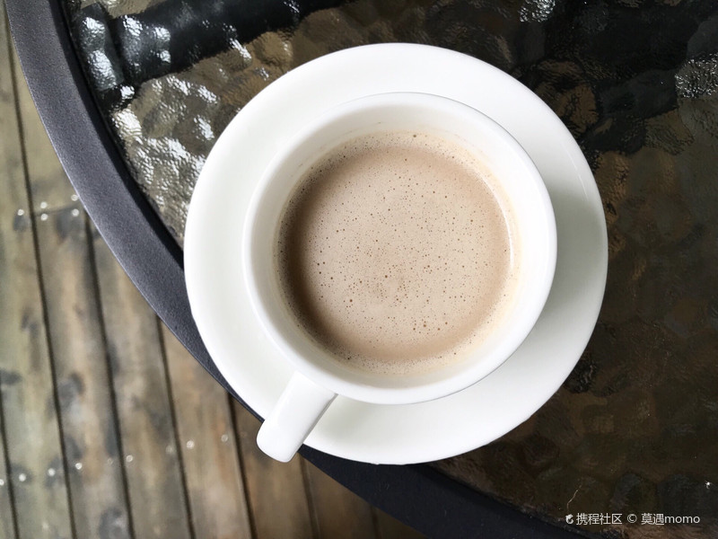 慢慢打磨一杯苦涩的咖啡