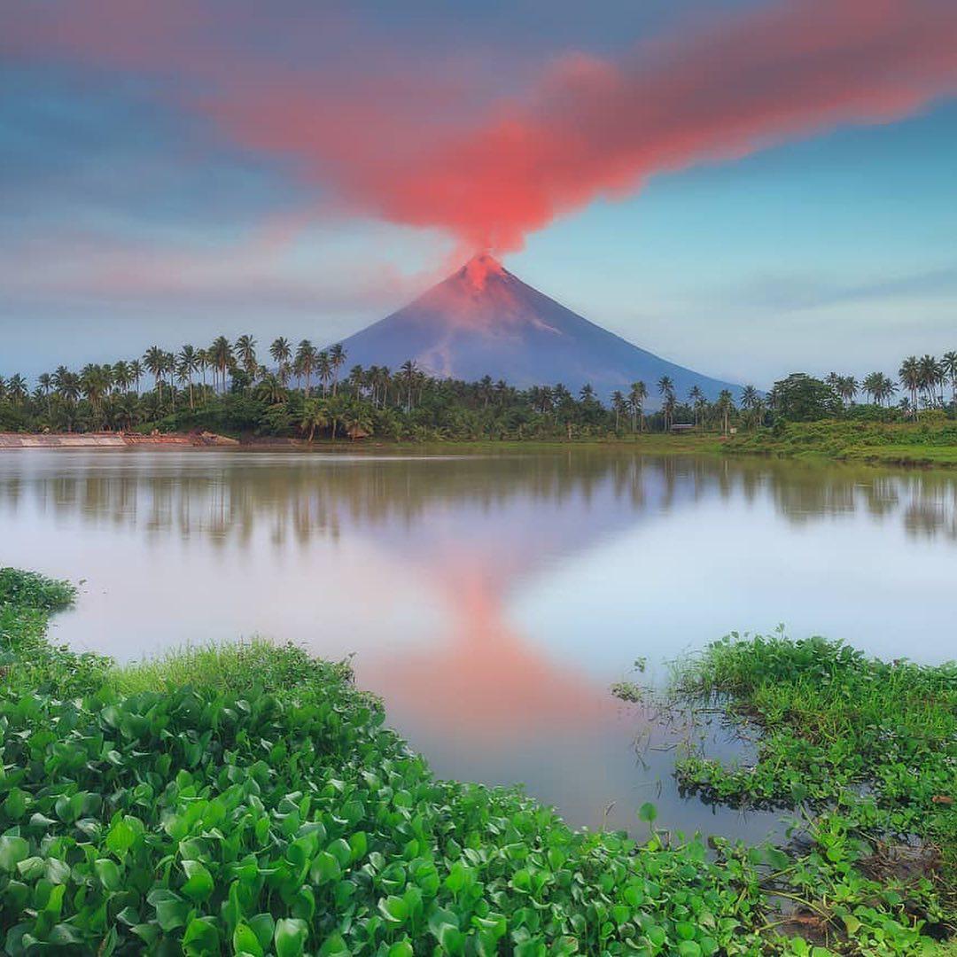 去马荣火山感受大自然的鬼斧神工  马荣火山，是据称世界上最漂亮的圆锥形状的火山，最初去的时候没有了解
