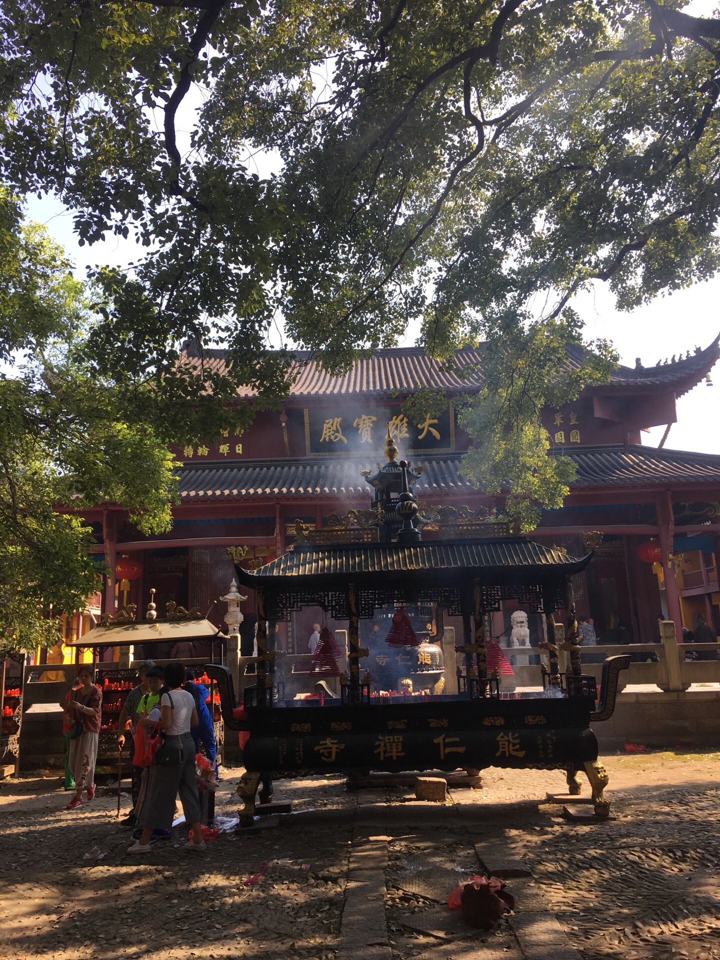 千年古刹，九江能仁寺…古樟树下的大雄宝殿……