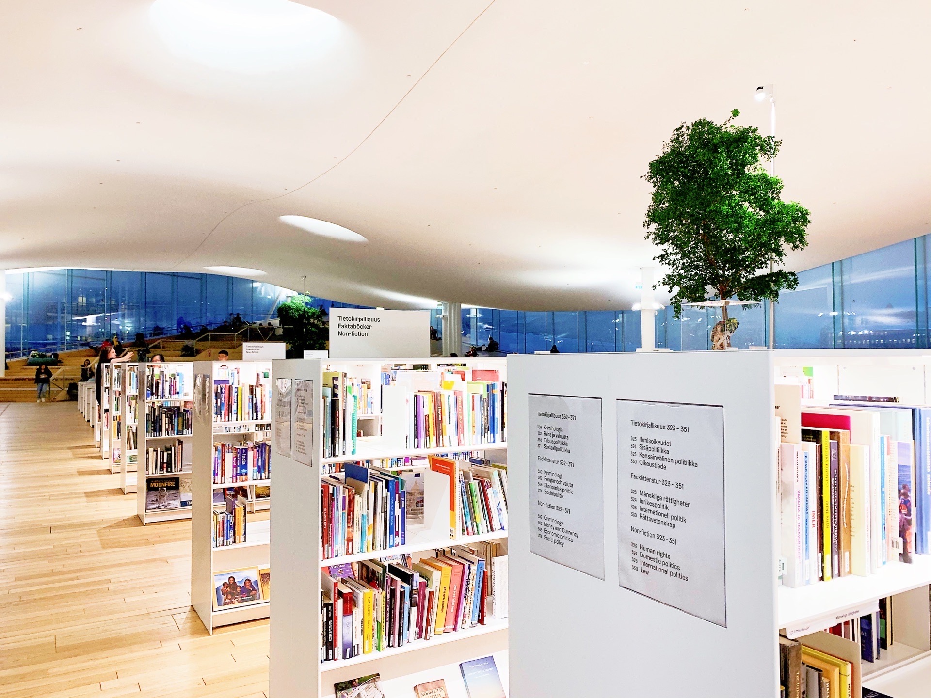 芬兰赫尔辛基Oodi图书馆