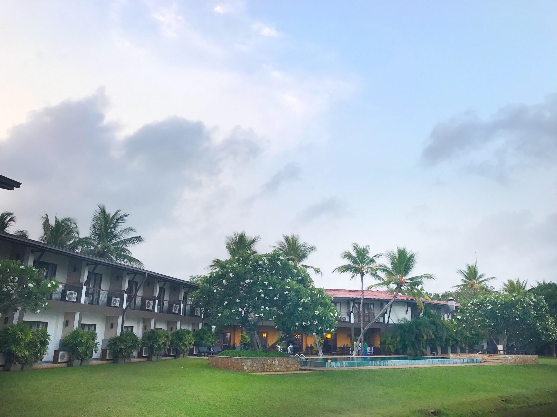 斯里兰卡的度假酒店  齐塔拉度假村距离雅拉公园大概40分钟车程，距离提撒湖大概小10分钟车程    