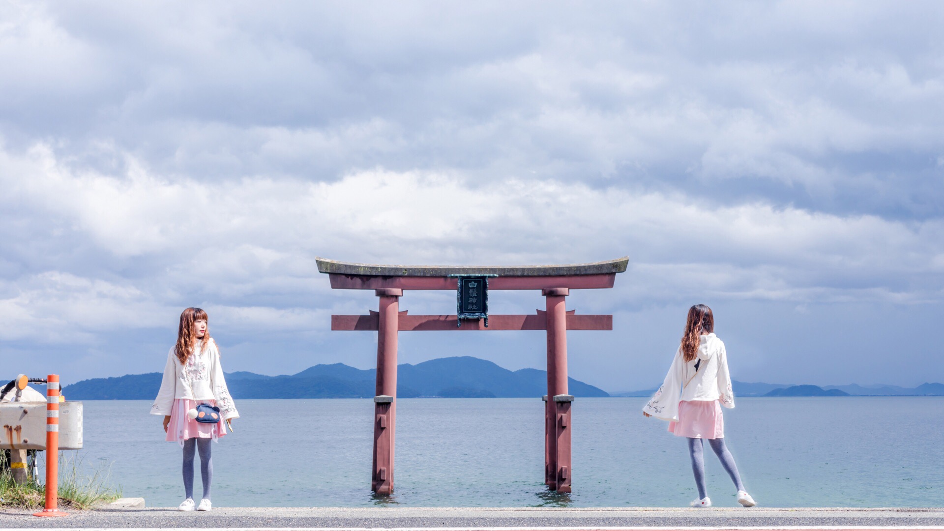 离 京都 不远的湖上鸟居👉🏻拍照超好看 胖友们！！位于 广岛  宫岛 的海上鸟居- 严岛神社 开始维