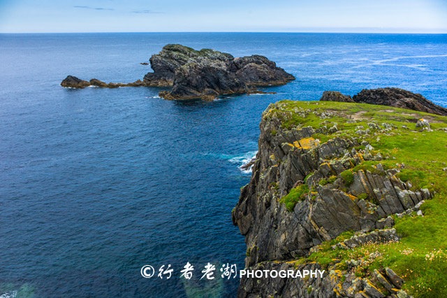苏格兰的刘易斯岛的景色是简单的，单一的，但不少风光摄影师和去过的游客还想回到那里。有位游客写道：“没
