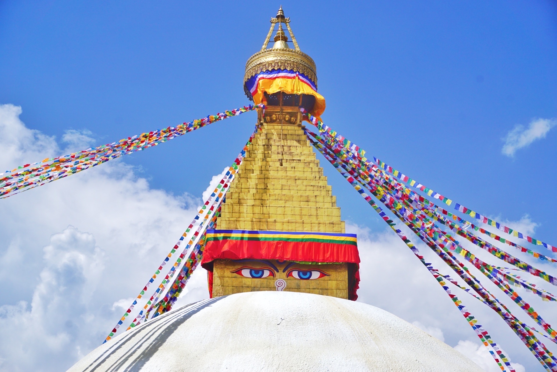 🇳🇵尼泊尔游玩指南之一❤️：世界遗产📌 博大哈佛塔（Boudha Stupa）  💗推荐理由： 背景