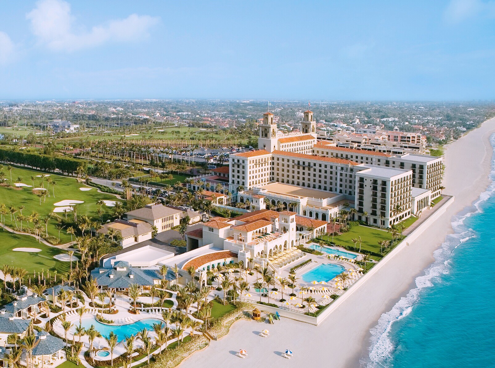 西棕榈滩Palm Beach-世界级度假胜地 位于佛罗里达迈阿密市以北65公里处的一个岛，西靠近岸内