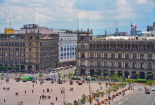 宪法广场景点图片