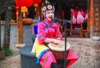 丽江千古情一日游【系统·官方票+可选送鲜花饼/土司宴藏餐】【[套餐A,B特别赠送]鲜花饼1盒（备注：3盒以上可以免费邮寄，2盒以下需要自己到古城门店自取）】