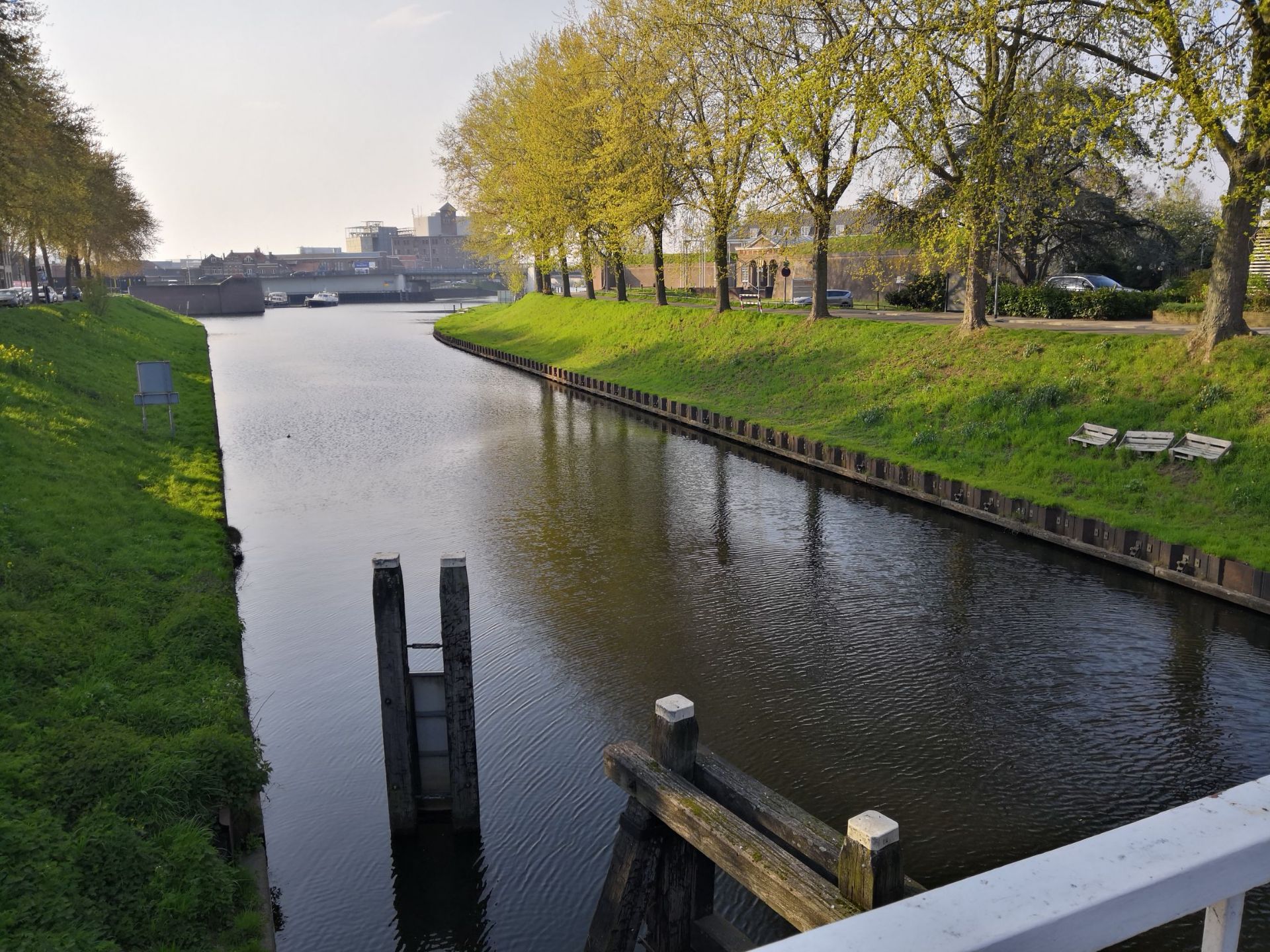 荷兰小城Den Bosch恬静舒适。