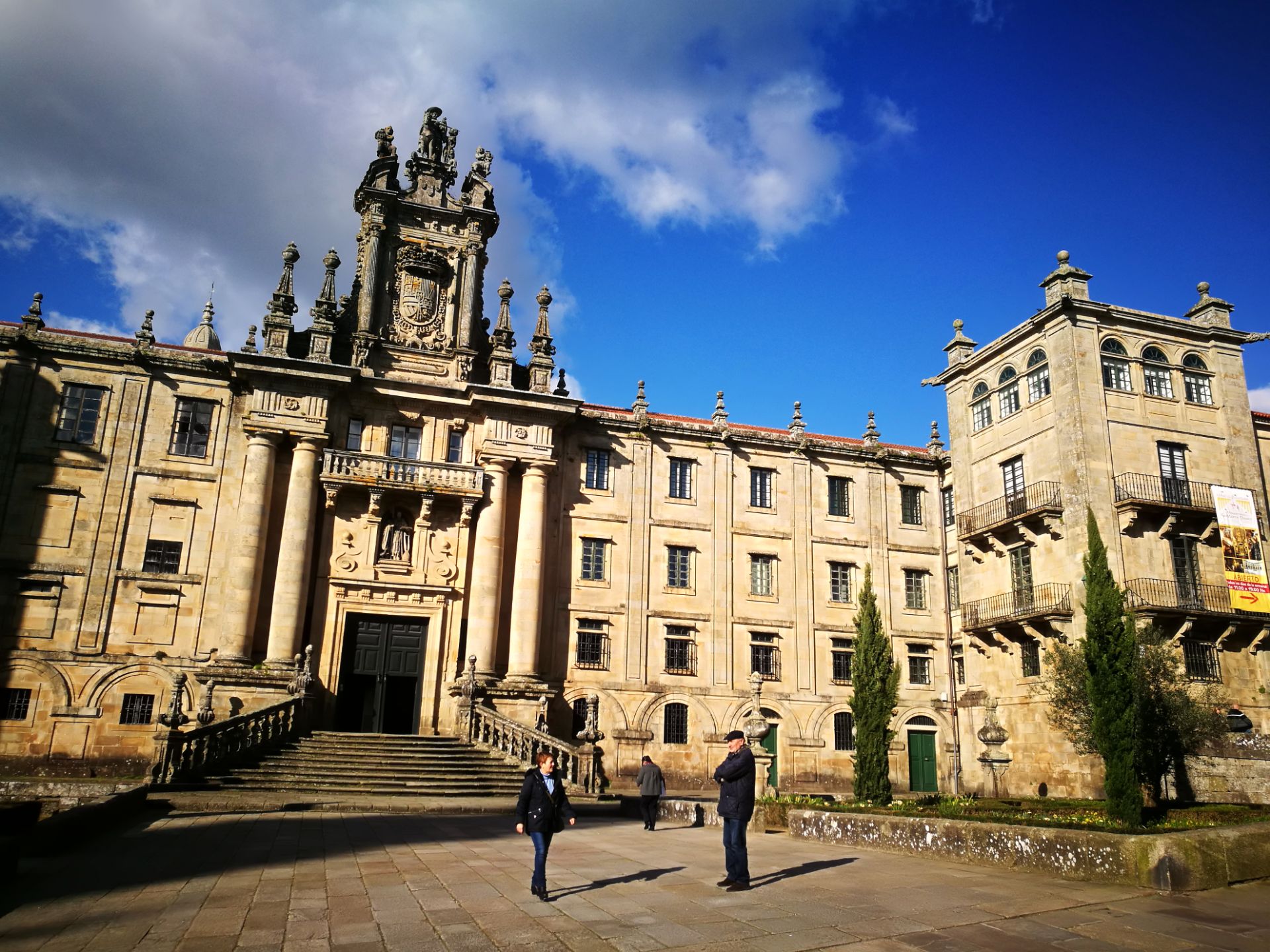 处处都是古建筑！行走在Santiago de Compostela的大街小巷中，感受异域风情…