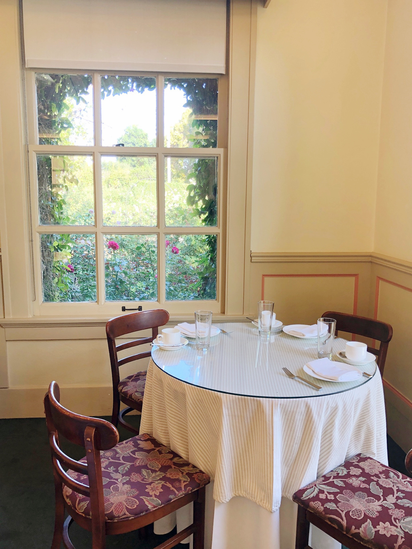 洛杉矶｜小众仙气下午茶玫瑰花园茶室推荐  这个下午茶，灵感来自于传统的英国的玫瑰花园茶室 (Rose
