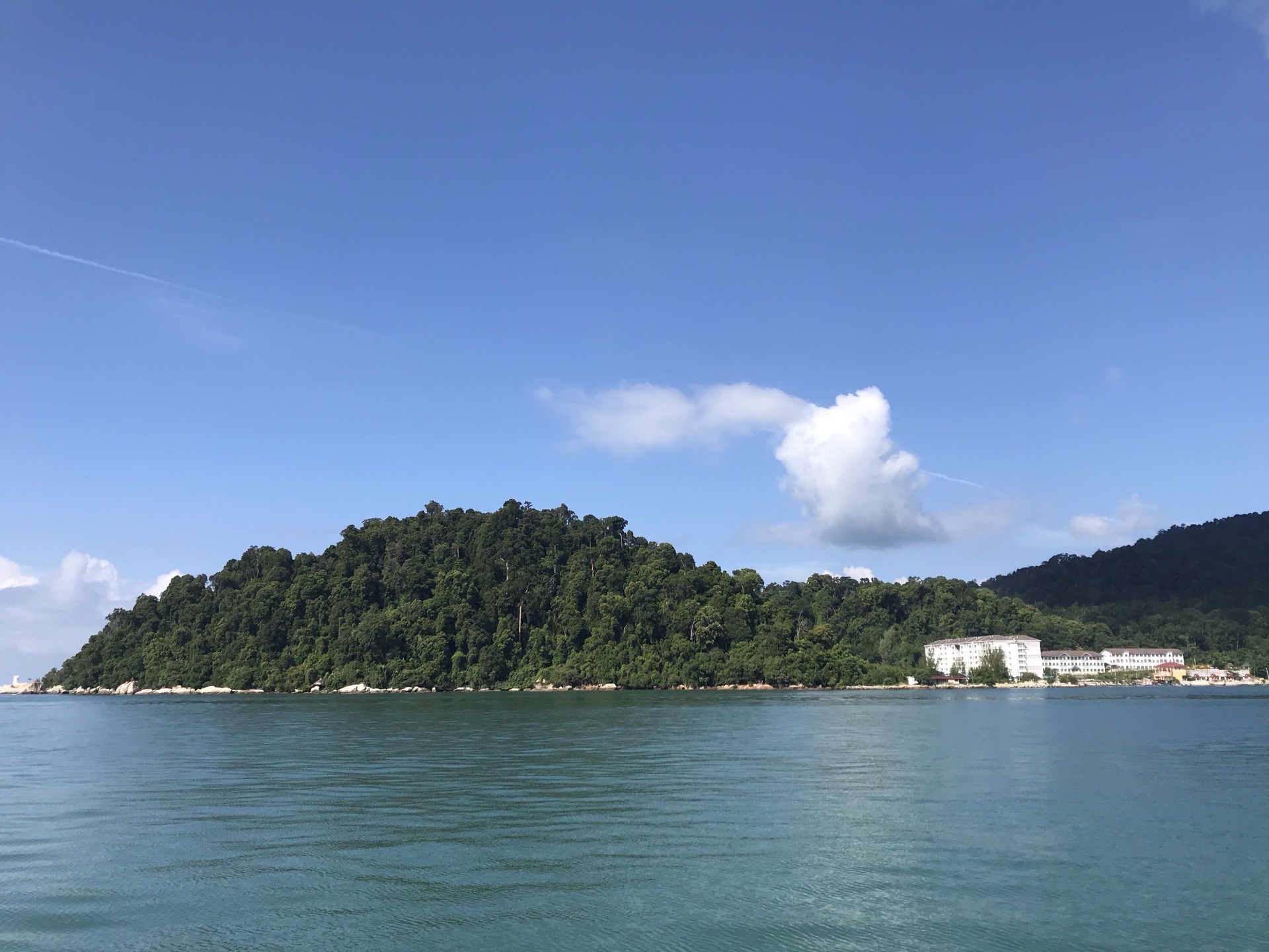邦咯岛 （Pulau Pangkor）位于马来西亚霹雳州西海岸，是公认的世界上最美丽的岛屿之一。历代