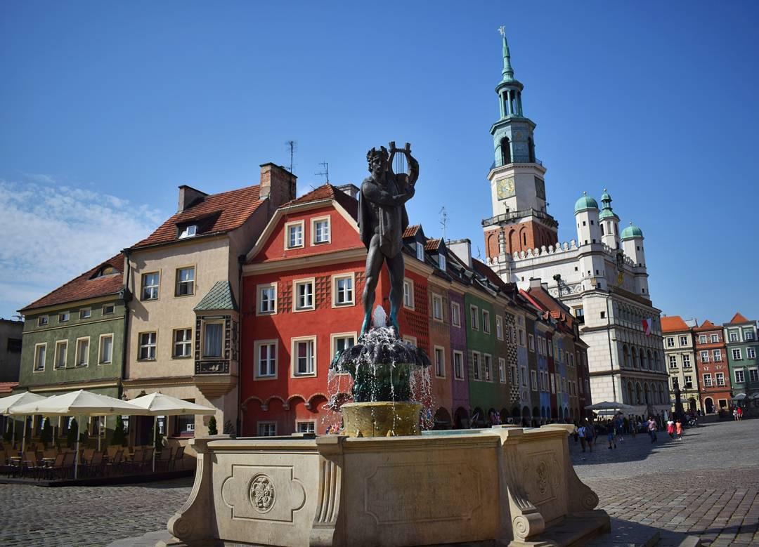来到波兰一定要去的地方  美景 这个油画一般的小镇，沿街都是中世纪风情的建筑，色彩鲜艳，充满了文化气