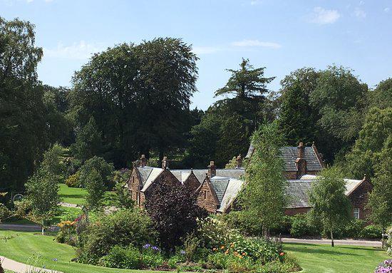 花园里的乡村风情 ——英国道格拉斯堡threave garden 一个偶然的机会，在朋友的带领下去逛